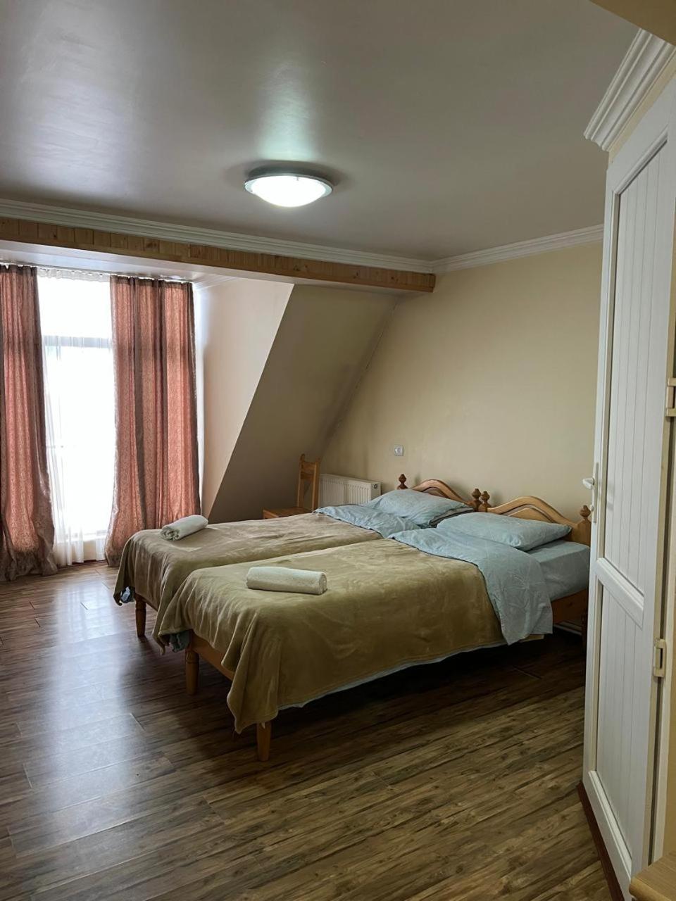 Mestiatour Guest House Eksteriør bilde